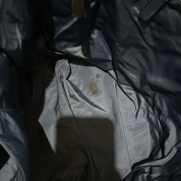 MARC JACOBS New York Navy Puffer Tote - Picture 6 of 6